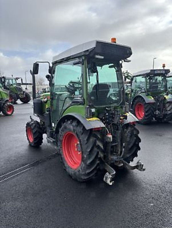Schmalspurtraktor typu Fendt 211V, Gebrauchtmaschine v Carcassonne (Obrázek 7)