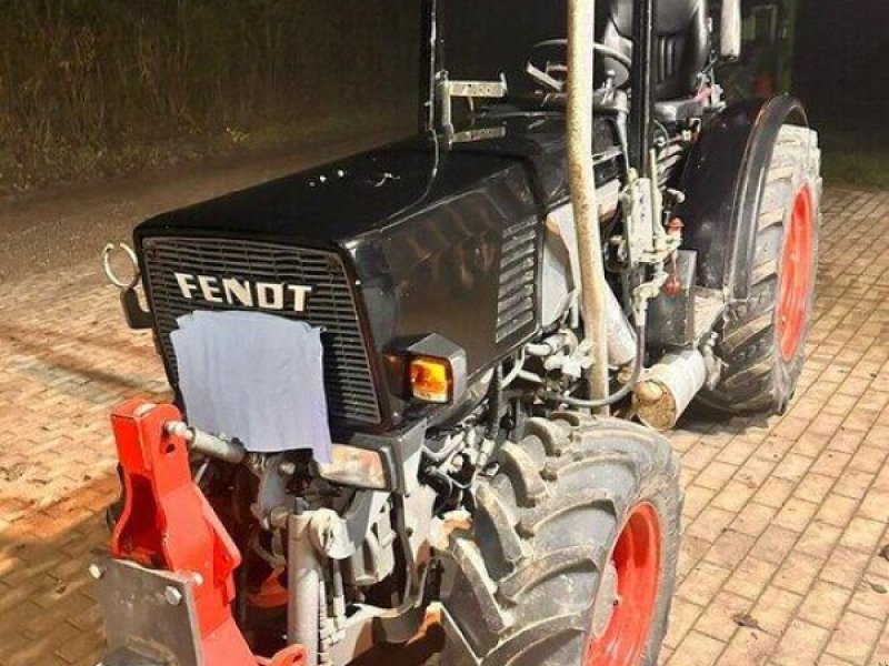 Schmalspurtraktor typu Fendt 250 V, Gebrauchtmaschine v Bruchsal