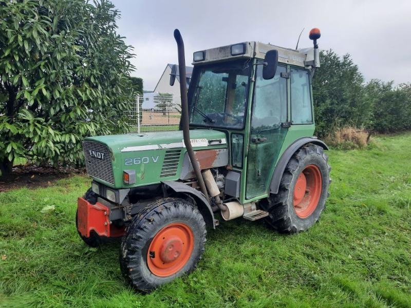 Schmalspurtraktor del tipo Fendt 260V, Gebrauchtmaschine en ANTIGNY (Imagen 1)