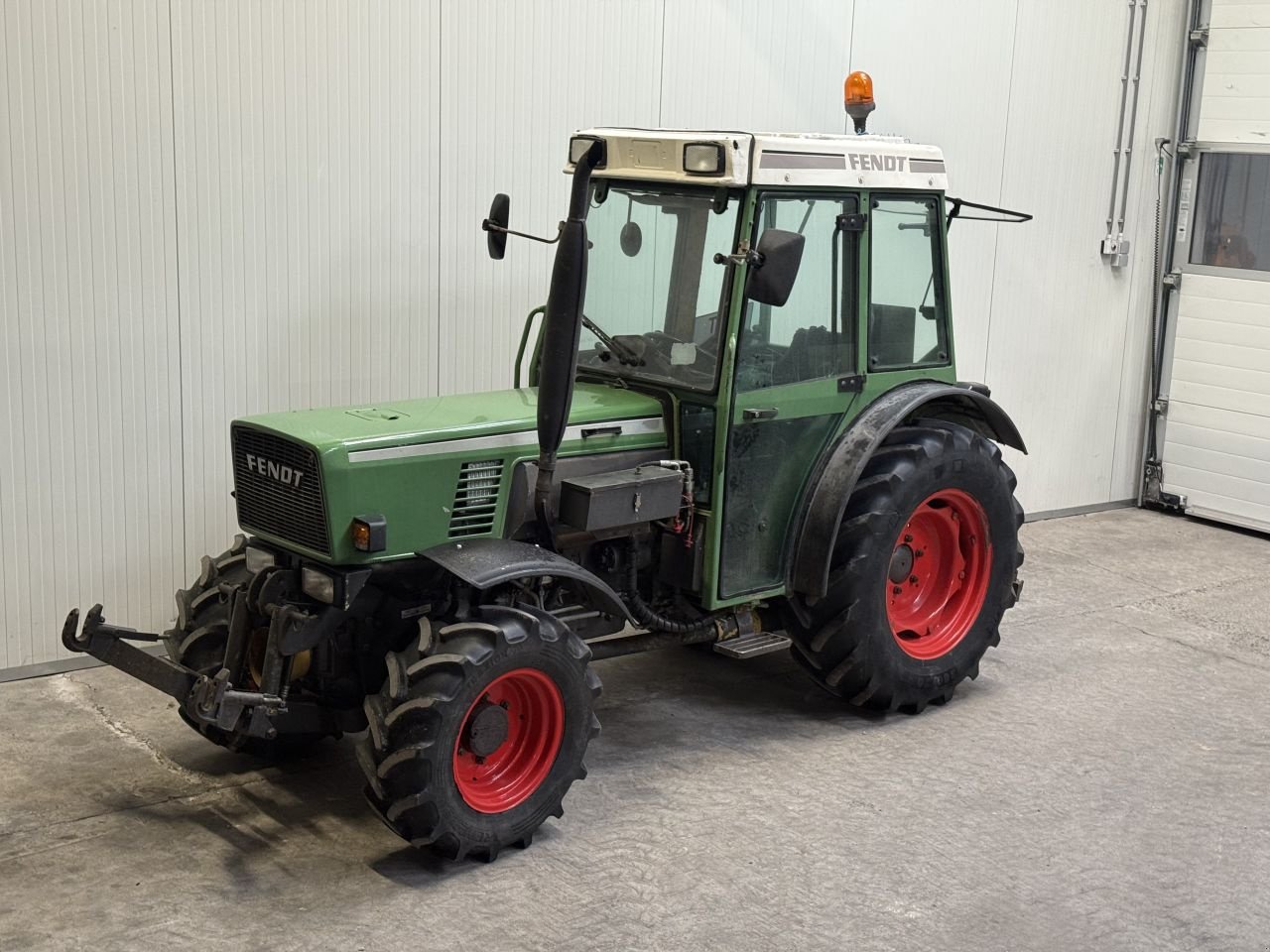 Schmalspurtraktor du type Fendt 275, Gebrauchtmaschine en Wadenoijen (Photo 2)