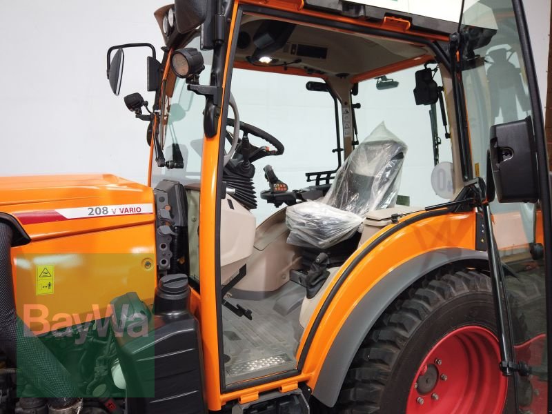 Schmalspurtraktor des Typs Fendt FENDT 208 V VARIO GEN3 PROFI, Gebrauchtmaschine in Erbach (Bild 16)