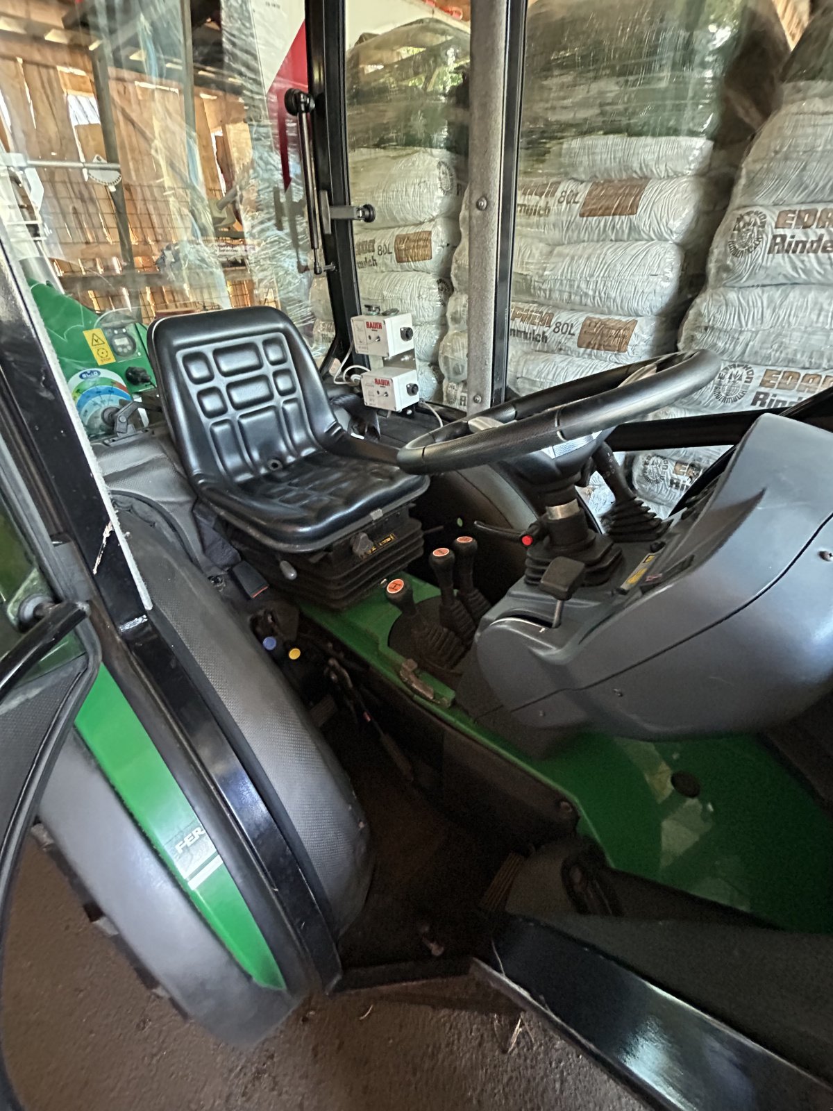 Schmalspurtraktor des Typs Ferrari 80 AR, Gebrauchtmaschine in Braunschweig (Bild 2)