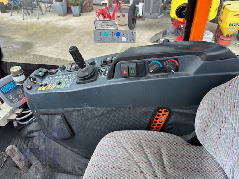 Schmalspurtraktor des Typs Holder Weinbautraktor Holder M4.74 / M 480 Joystick u. Funksteuerung, Gebrauchtmaschine in Schutterzell (Bild 4)