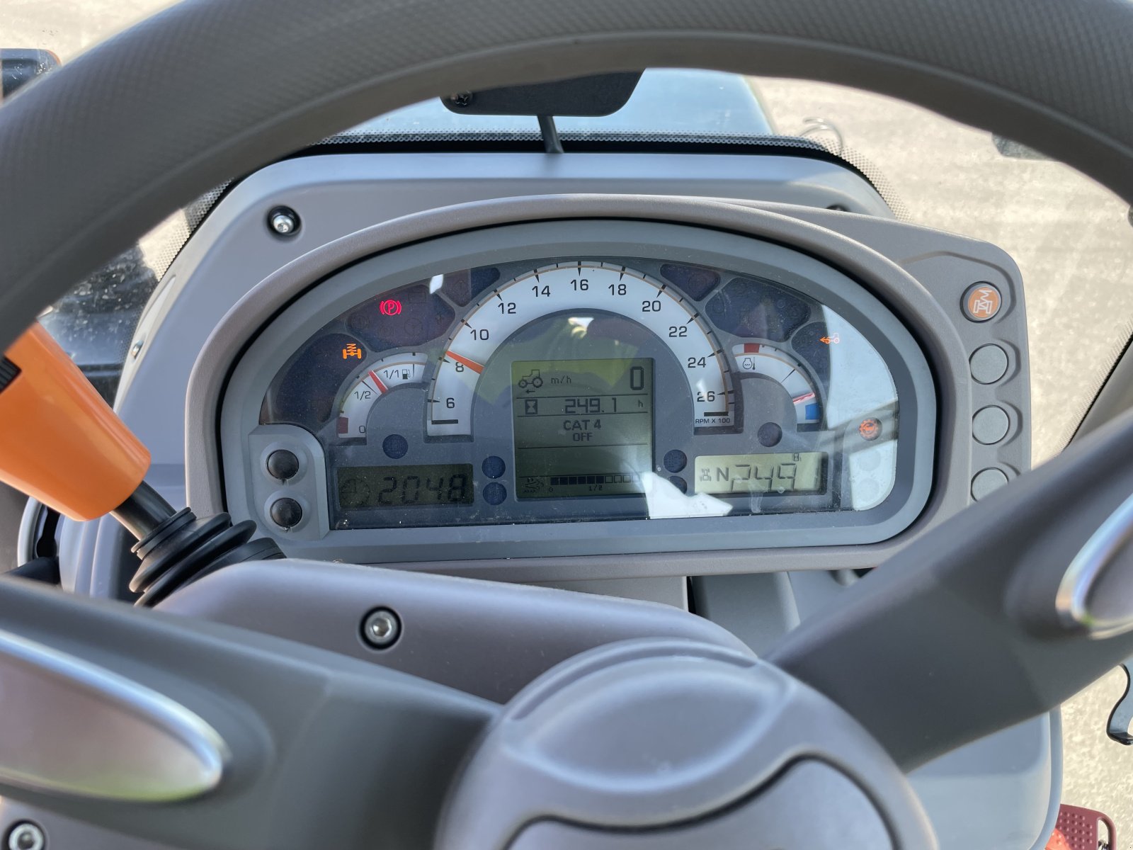 Schmalspurtraktor des Typs Hürlimann XS 95 GS, Gebrauchtmaschine in Dannstadt-Schauernheim (Bild 7)