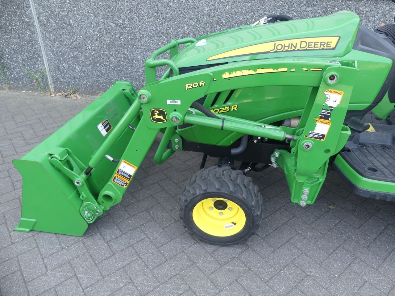 Schmalspurtraktor типа John Deere 1025R, Gebrauchtmaschine в Deurne (Фотография 10)