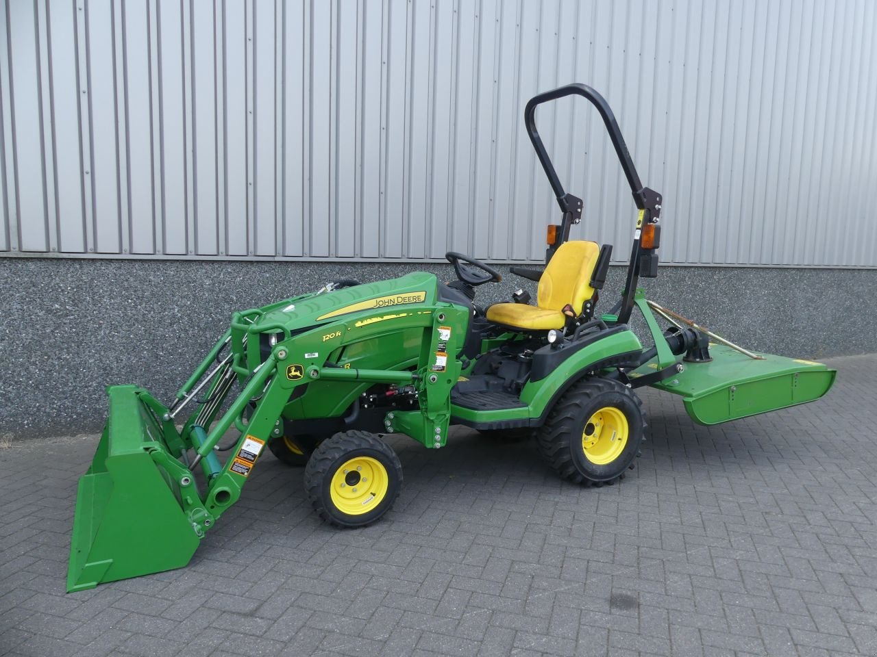 Schmalspurtraktor типа John Deere 1025R, Gebrauchtmaschine в Deurne (Фотография 1)