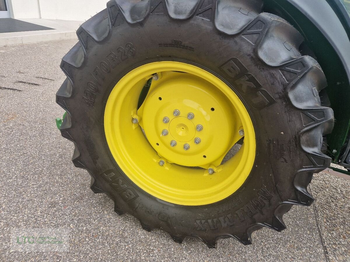 Schmalspurtraktor des Typs John Deere 5075 GF, Neumaschine in Korneuburg (Bild 15)