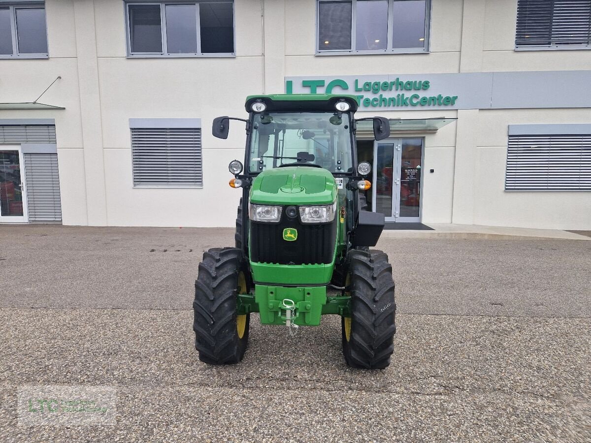 Schmalspurtraktor des Typs John Deere 5075 GF, Neumaschine in Korneuburg (Bild 7)
