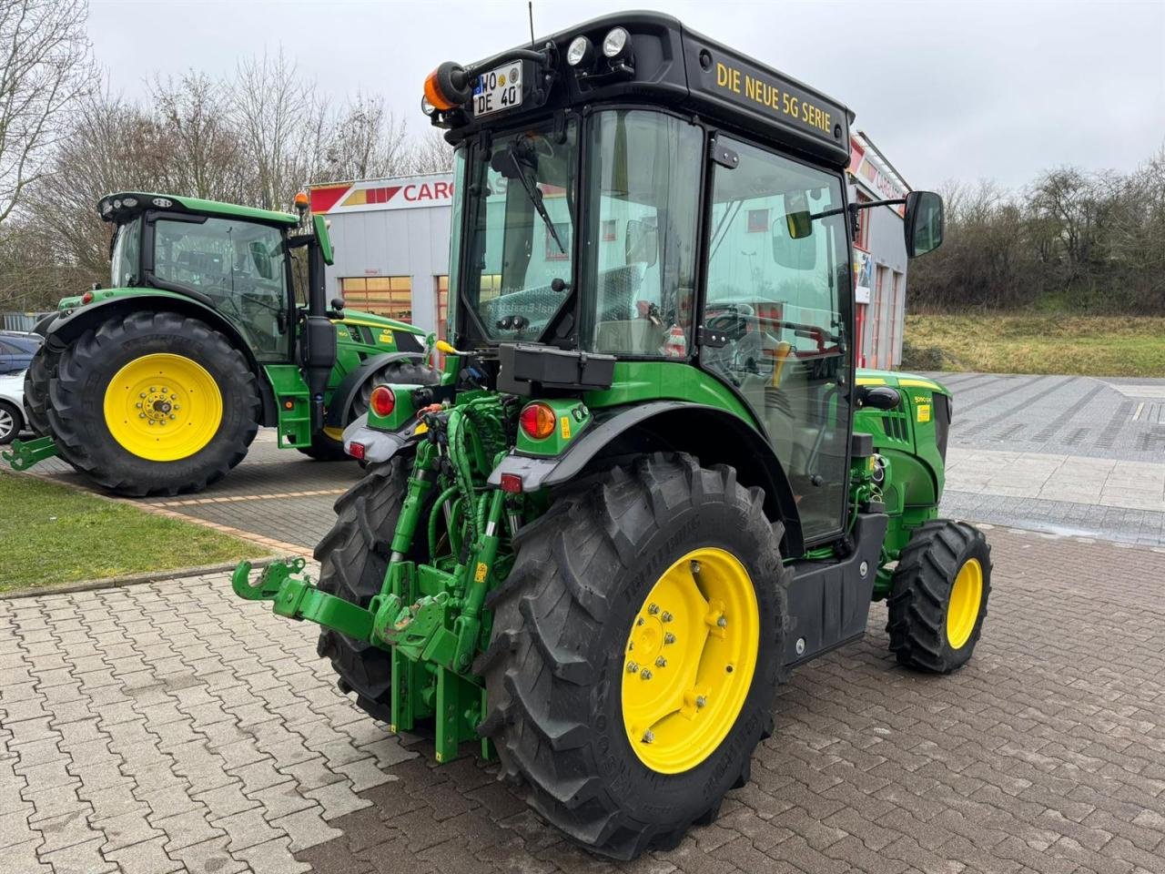Schmalspurtraktor Türe ait John Deere 5090GV Stufe V, Neumaschine içinde Worms (resim 7)