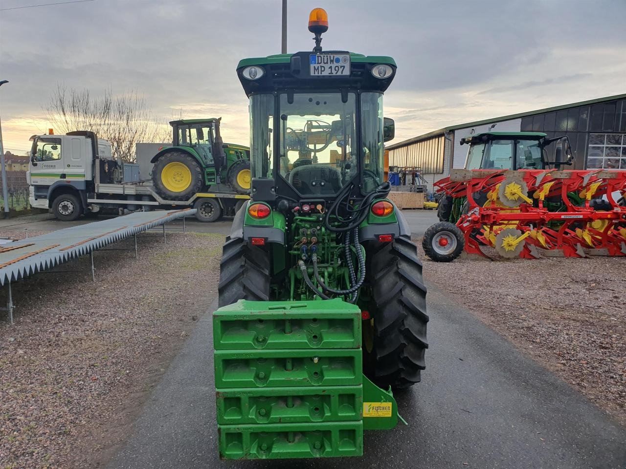 Schmalspurtraktor от тип John Deere 5090GV, Neumaschine в Niederkirchen (Снимка 3)
