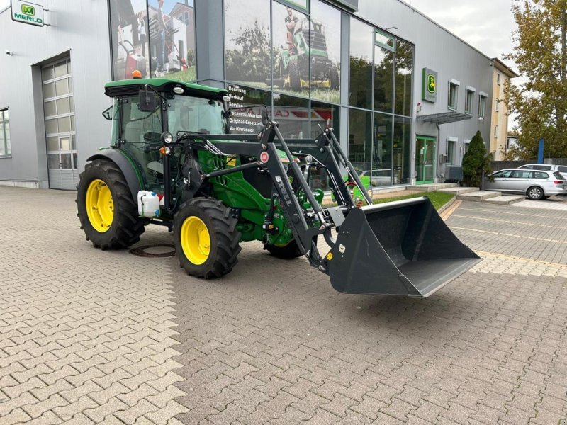 Schmalspurtraktor a típus John Deere 5105GF, Gebrauchtmaschine ekkor: Worms (Kép 1)