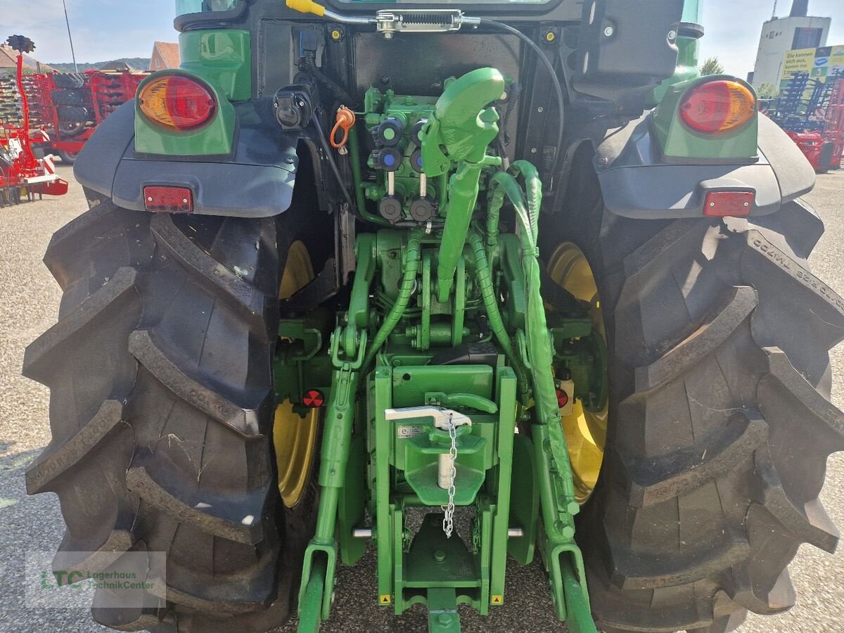 Schmalspurtraktor des Typs John Deere 5105GN, Neumaschine in Korneuburg (Bild 12)