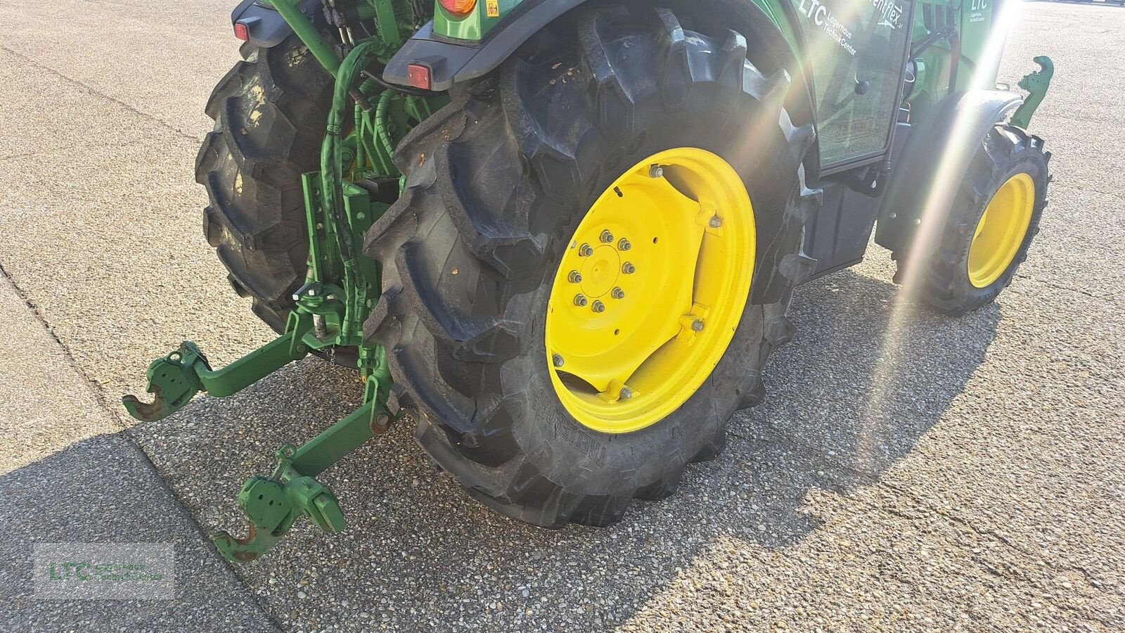 Schmalspurtraktor del tipo John Deere 5105GN, Vorführmaschine en Korneuburg (Imagen 13)