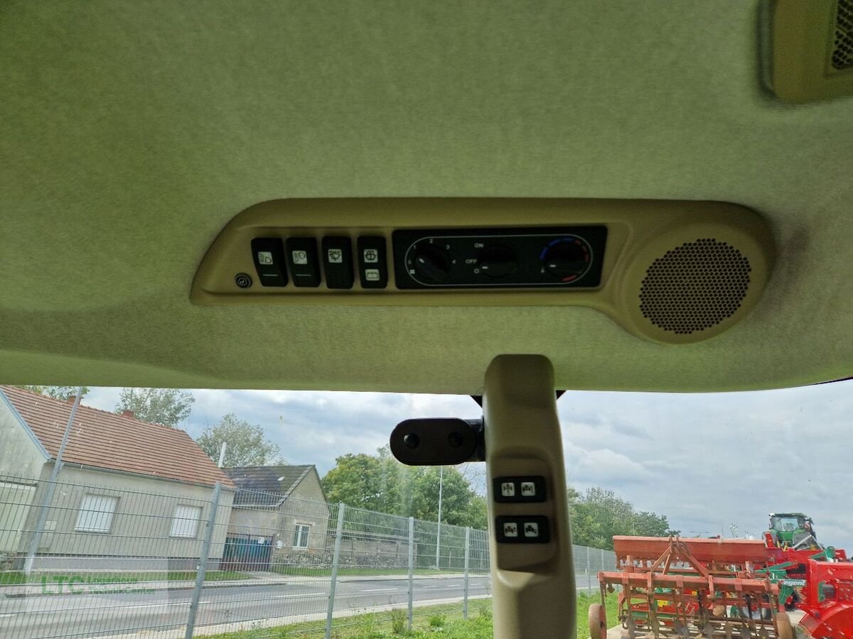 Schmalspurtraktor des Typs John Deere 5105GN, Neumaschine in Eggendorf (Bild 13)