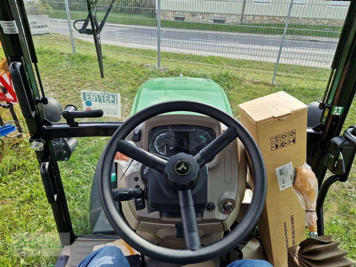Schmalspurtraktor des Typs John Deere 5105GN, Neumaschine in Eggendorf (Bild 11)
