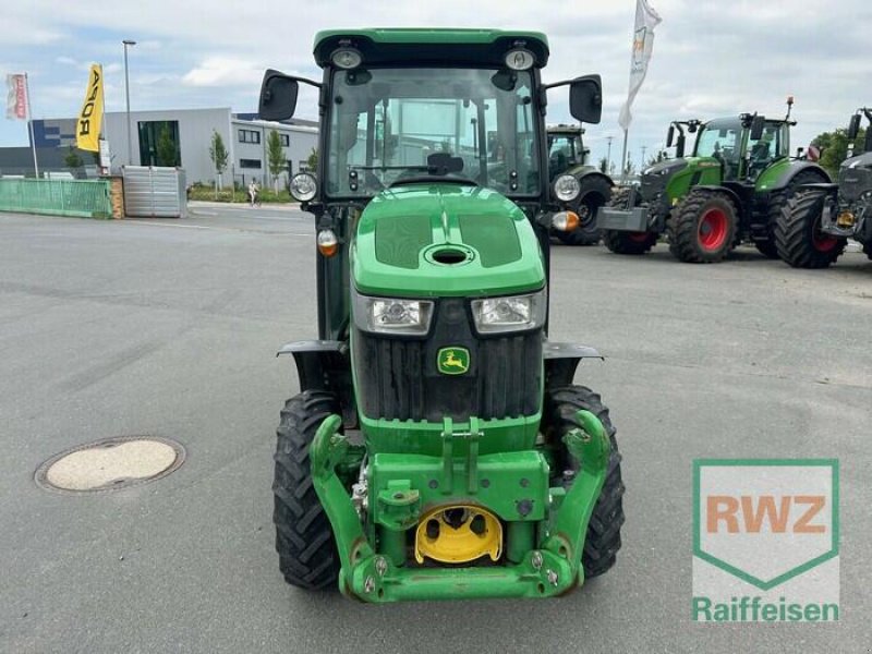 Schmalspurtraktor des Typs John Deere JD 5105 GN, Gebrauchtmaschine in Riedstadt-Wolfskehlen (Bild 9)