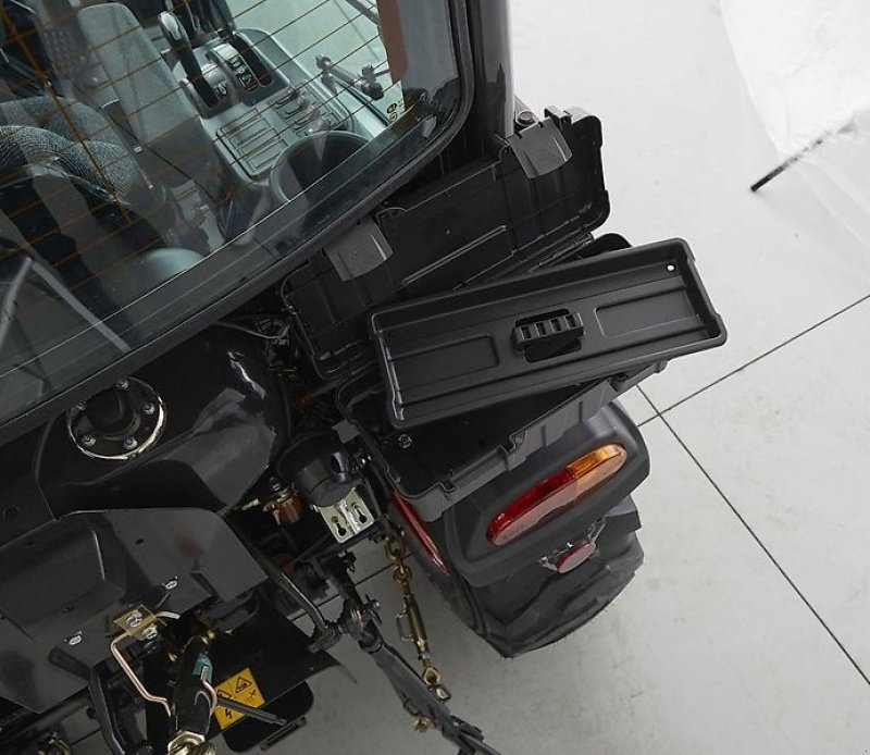 Schmalspurtraktor des Typs Kioti CX2510CH 4-WD, Neumaschine in Wien (Bild 4)