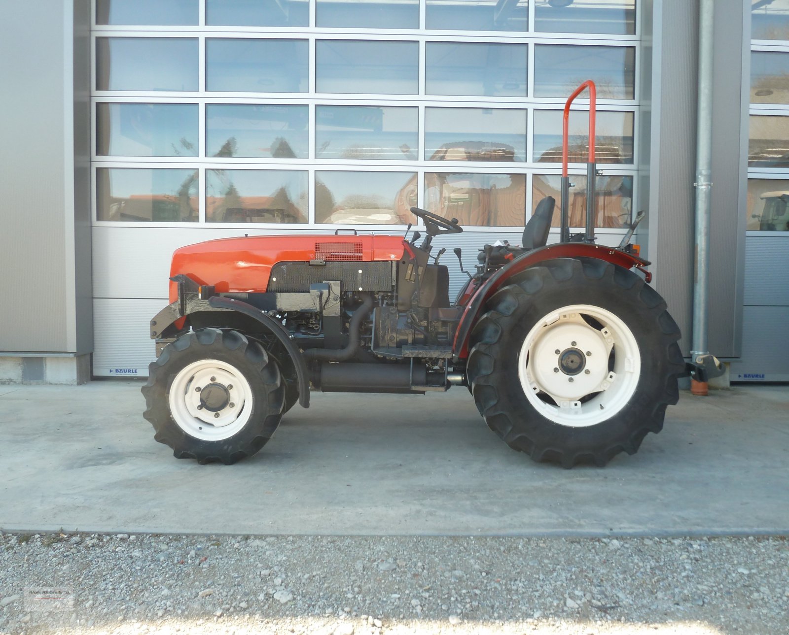 Schmalspurtraktor des Typs Krieger K 80 A, Gebrauchtmaschine in Tapfheim (Bild 1)