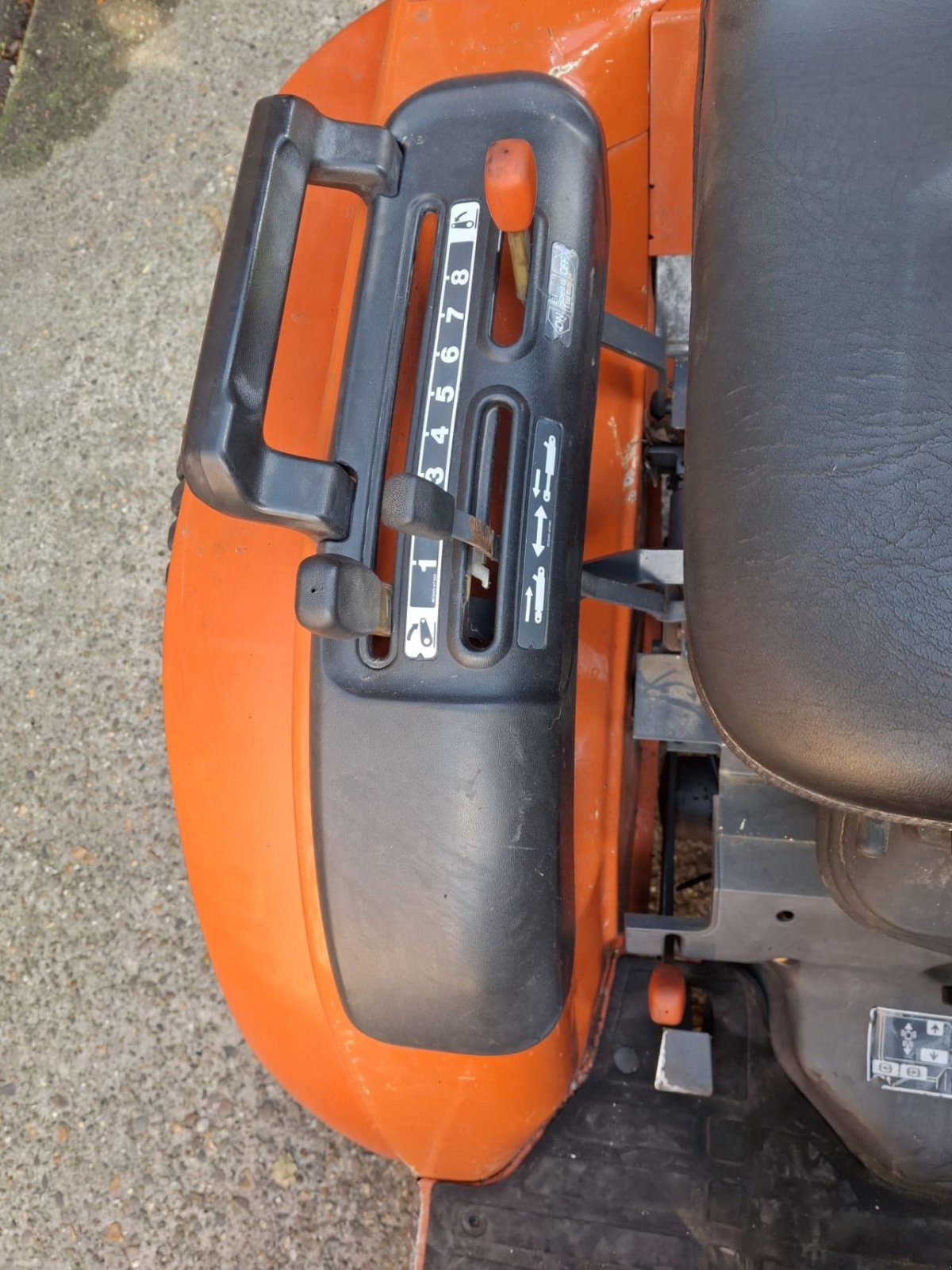 Schmalspurtraktor Türe ait Kubota B2210, Gebrauchtmaschine içinde Maartensdijk (resim 7)