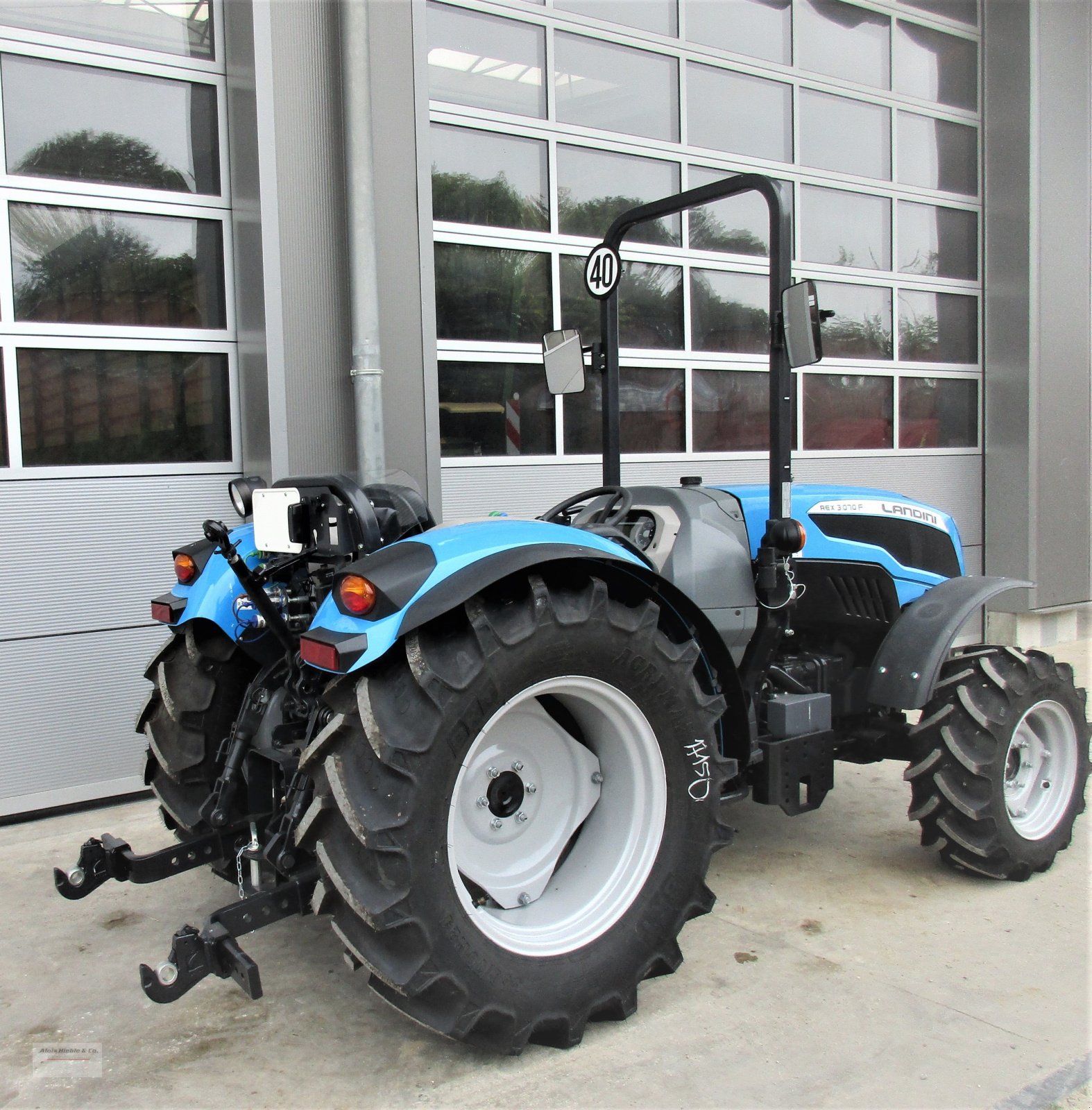 Schmalspurtraktor des Typs Landini Rex 3-080F, Neumaschine in Tapfheim (Bild 9)