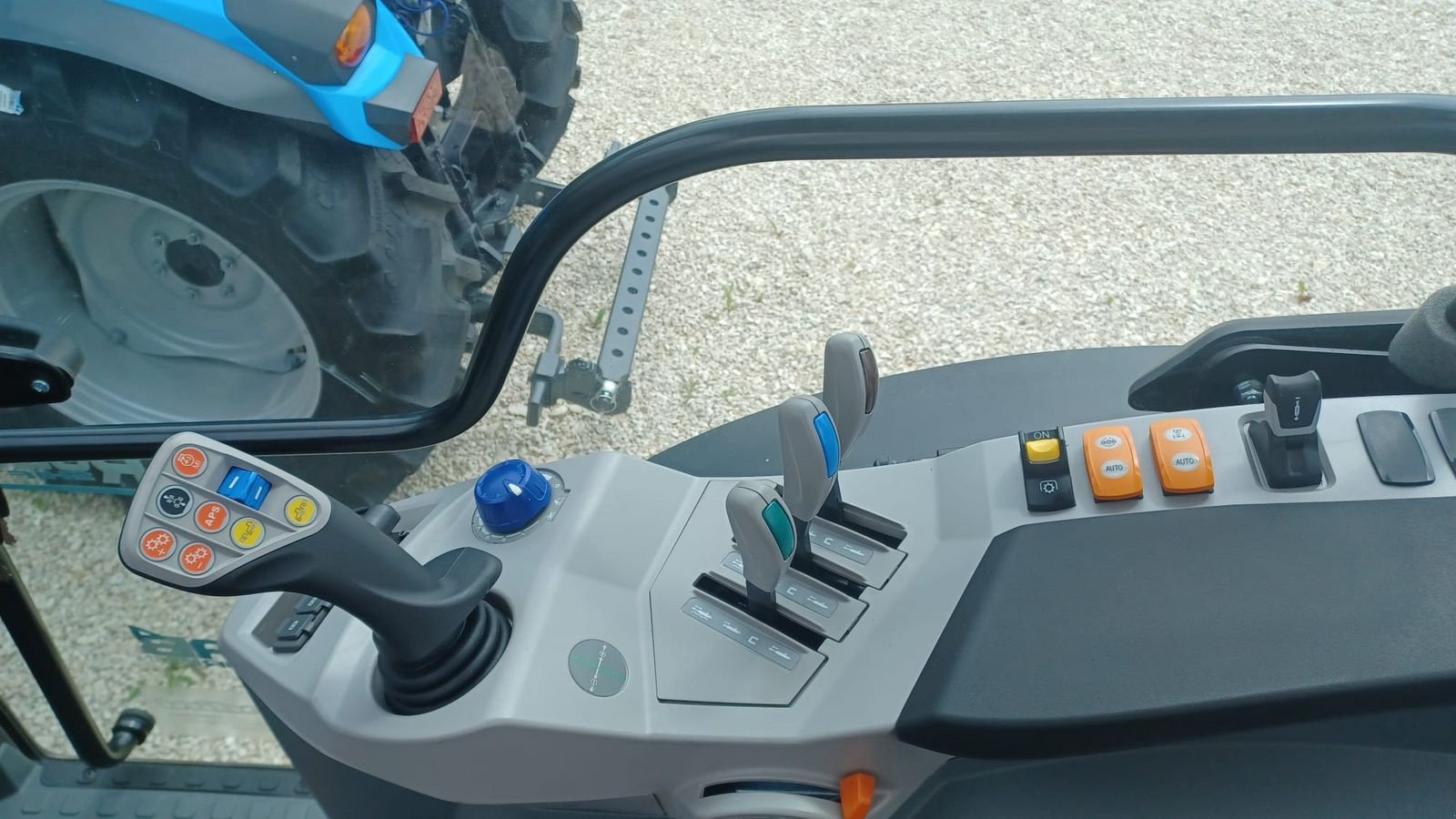 Schmalspurtraktor typu Landini Rex 4.080 GT, Neumaschine v Oberweidelham (Obrázek 6)