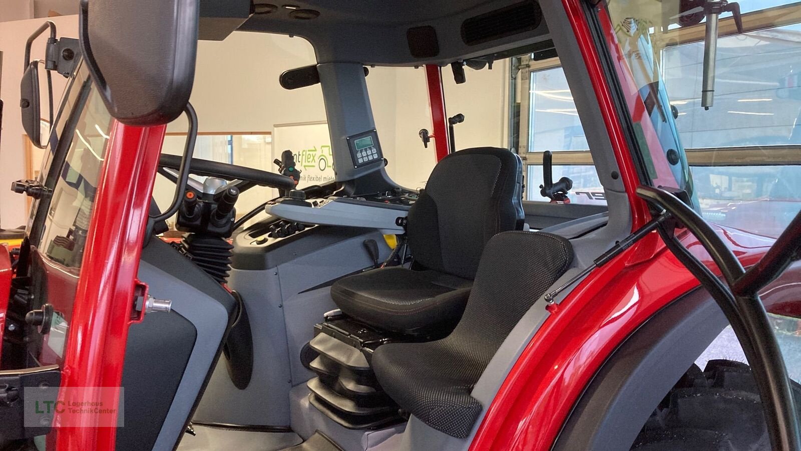 Schmalspurtraktor des Typs Lindner Lintrac 80, Gebrauchtmaschine in Großpetersdorf (Bild 5)