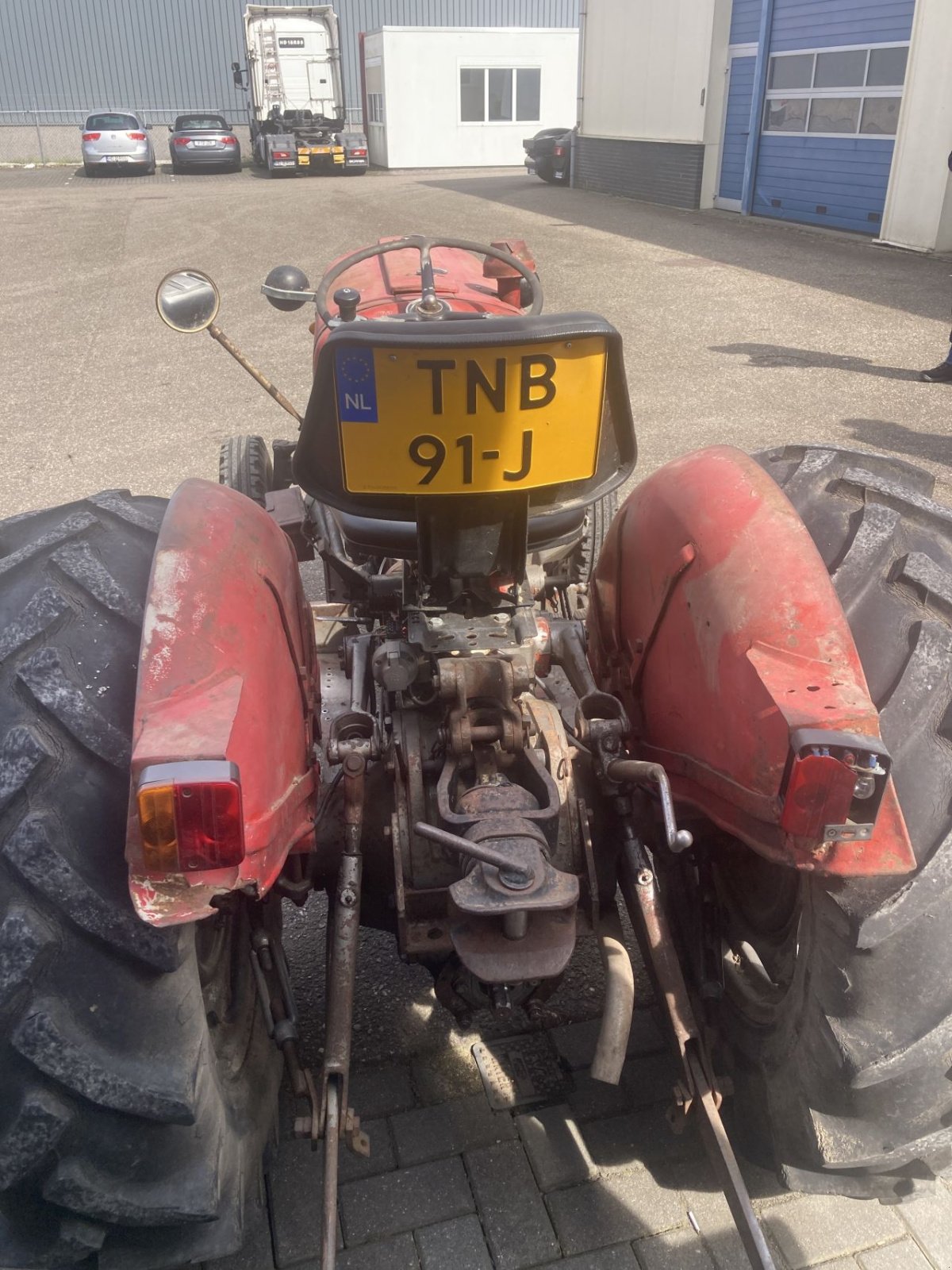 Schmalspurtraktor van het type Massey Ferguson -, Gebrauchtmaschine in Neer (Foto 4)