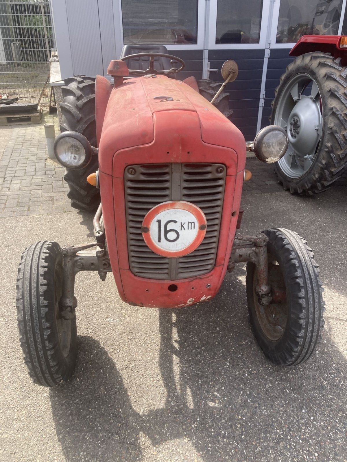 Schmalspurtraktor van het type Massey Ferguson -, Gebrauchtmaschine in Neer (Foto 7)