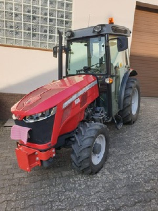 Schmalspurtraktor typu Massey Ferguson 3709 V, Gebrauchtmaschine w Bockenau (Zdjęcie 1)