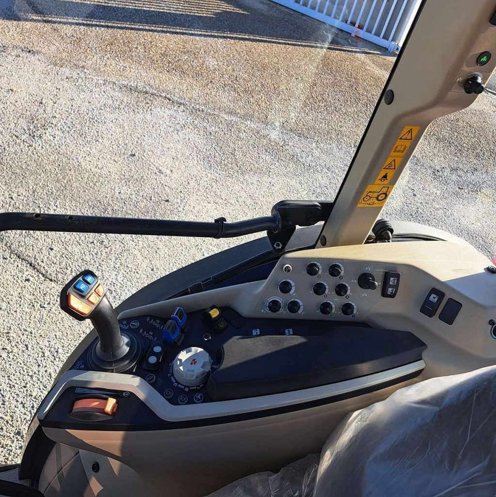 Schmalspurtraktor typu Massey Ferguson 3709FEFF, Gebrauchtmaschine v NOVES (Obrázek 10)