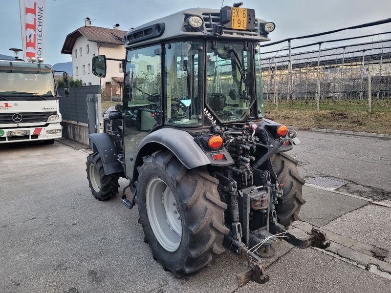 Schmalspurtraktor typu Massey Ferguson 3709V - GB238, Gebrauchtmaschine v Eppan (BZ) (Obrázek 3)