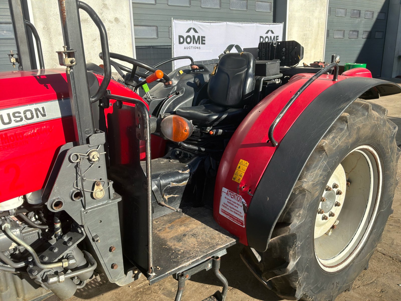 Schmalspurtraktor typu Massey Ferguson F3708F, Gebrauchtmaschine v Aarschot (Obrázek 10)