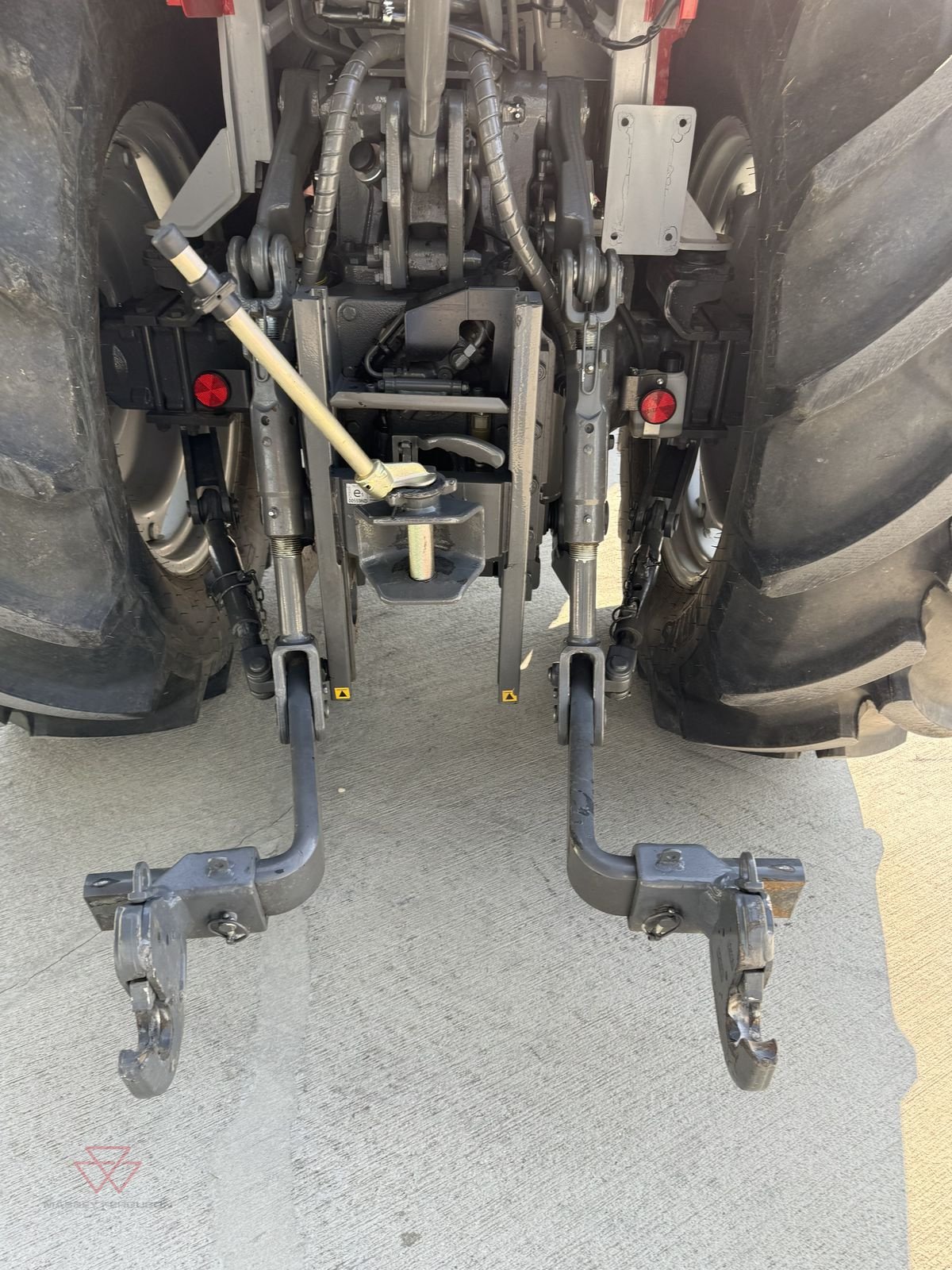 Schmalspurtraktor van het type Massey Ferguson MF 3FR.85, Vorführmaschine in Schwechat (Foto 8)