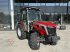 Schmalspurtraktor van het type Massey Ferguson MF 3FR.85, Vorführmaschine in Schwechat (Foto 1)