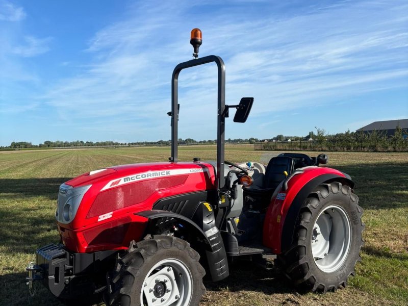 Schmalspurtraktor del tipo McCormick -, Gebrauchtmaschine In Wadenoijen