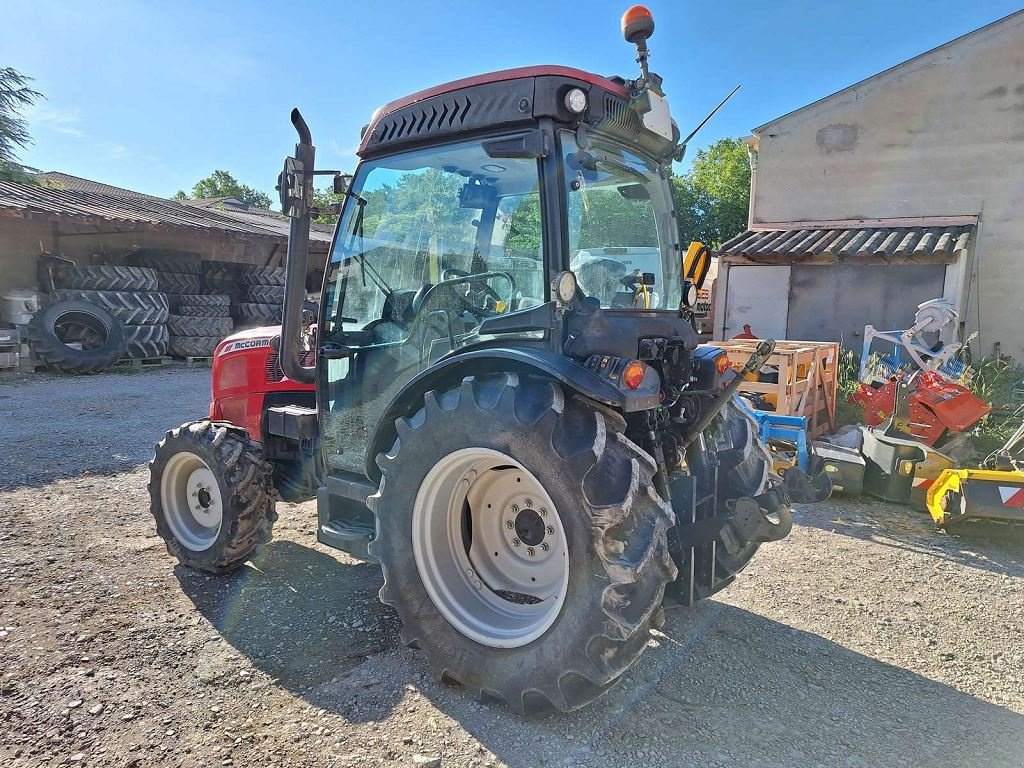 Schmalspurtraktor tipa McCormick X4.50F, Gebrauchtmaschine u NOVES (Slika 3)