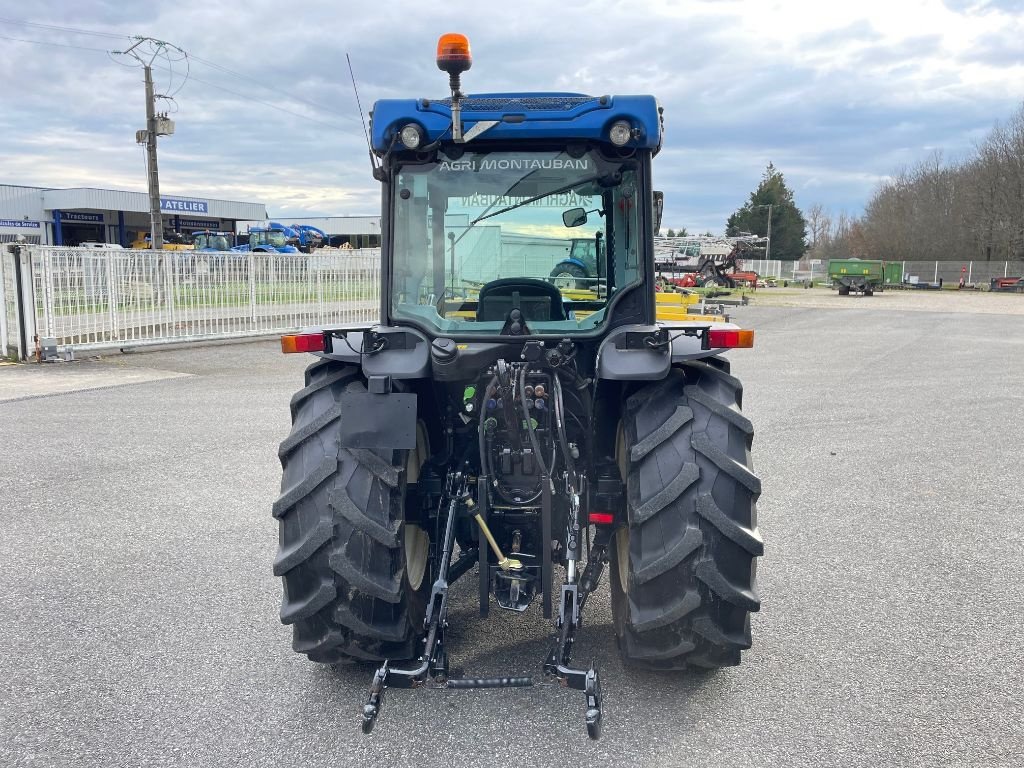 Schmalspurtraktor des Typs New Holland T 4.100 LP, Gebrauchtmaschine in Montauban (Bild 7)