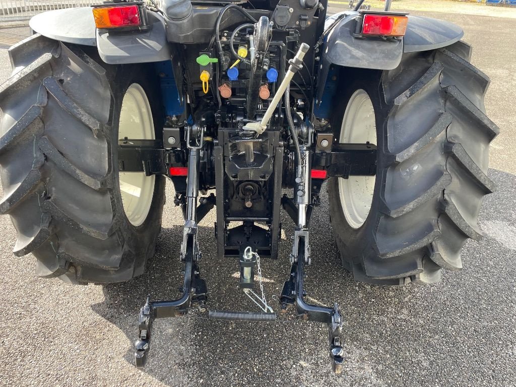 Schmalspurtraktor Türe ait New Holland T 4.100LP, Gebrauchtmaschine içinde Montauban (resim 8)