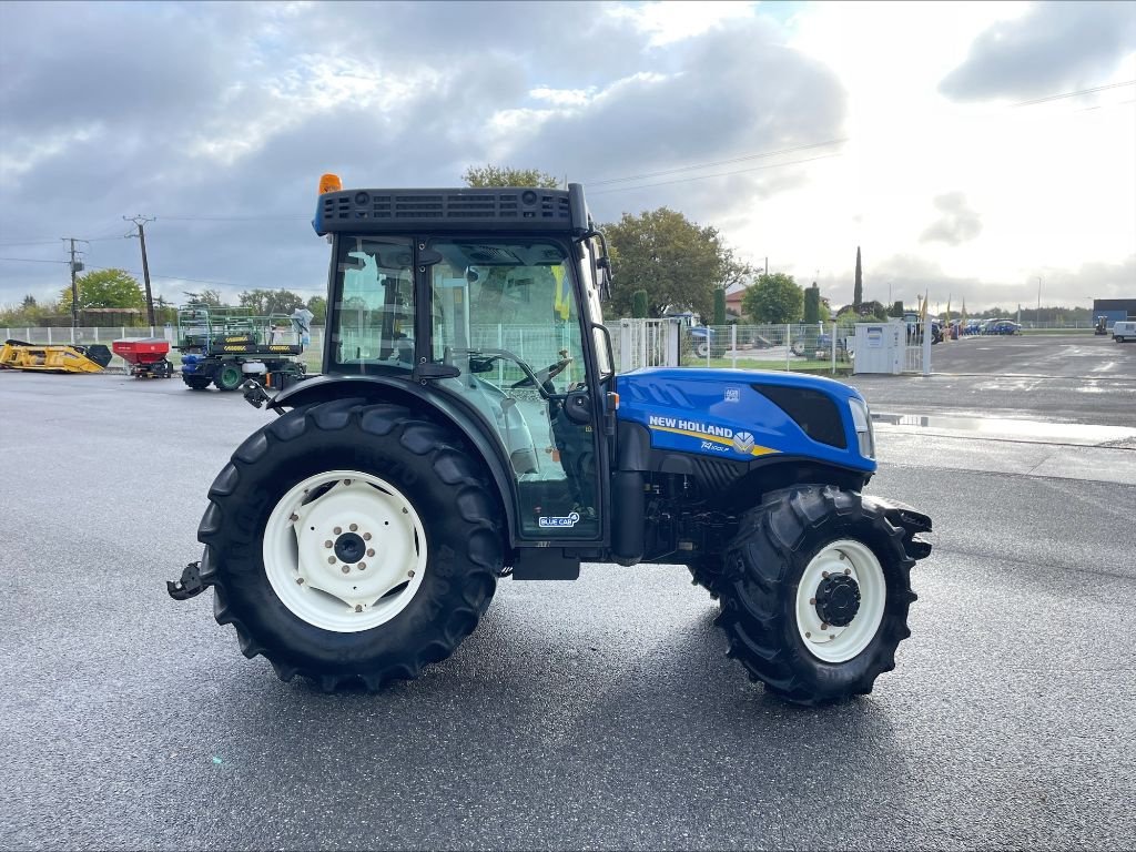 Schmalspurtraktor des Typs New Holland T 4.100LP, Gebrauchtmaschine in Montauban (Bild 5)