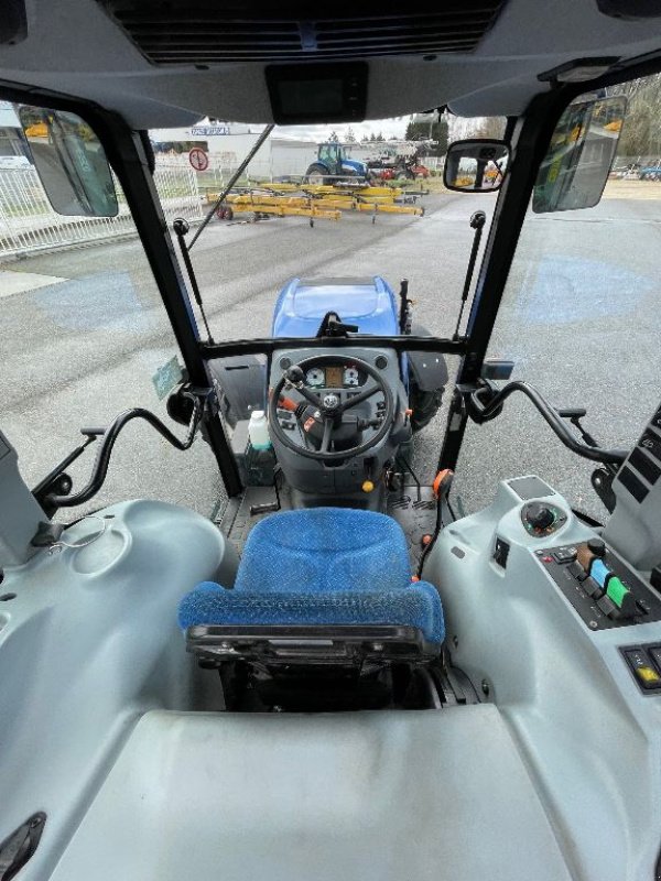 Schmalspurtraktor des Typs New Holland T 4.110 F, Gebrauchtmaschine in Montauban (Bild 11)