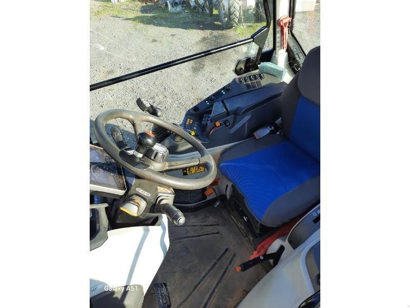 Schmalspurtraktor typu New Holland T4-100F, Gebrauchtmaschine w ANTIGNY (Zdjęcie 6)