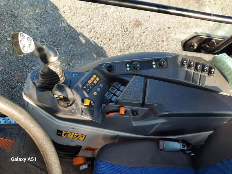 Schmalspurtraktor typu New Holland T4-100F, Gebrauchtmaschine w ANTIGNY (Zdjęcie 7)