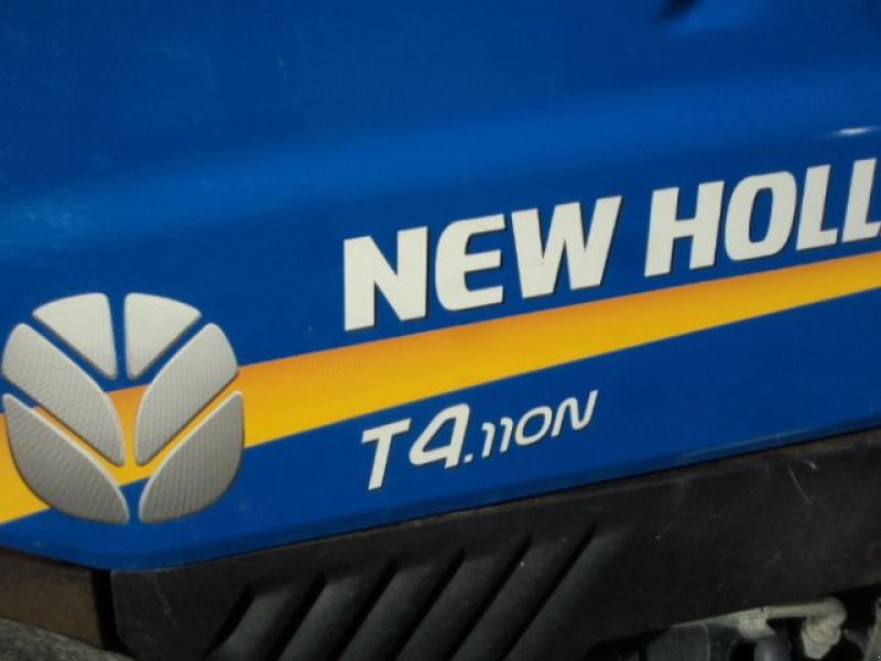 Schmalspurtraktor typu New Holland T4 - 110 N, Gebrauchtmaschine v MOULLE (Obrázek 1)