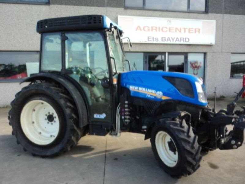 Schmalspurtraktor typu New Holland T4 - 110 N, Gebrauchtmaschine v MOULLE (Obrázek 4)