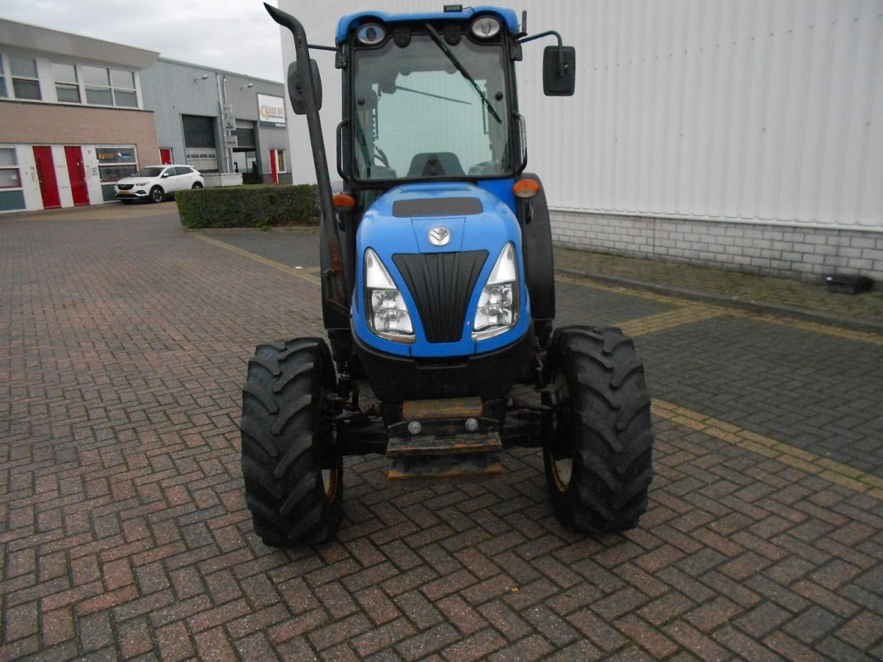 Schmalspurtraktor Türe ait New Holland t4050n, Gebrauchtmaschine içinde Oirschot (resim 2)