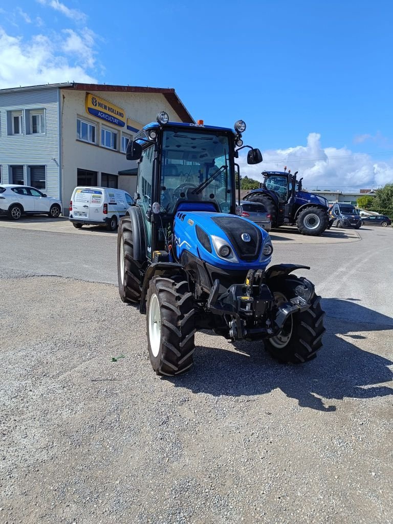 Schmalspurtraktor typu New Holland T4.100 F, Gebrauchtmaschine v Chauvoncourt (Obrázek 2)