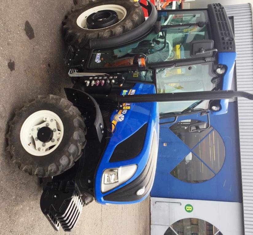 Schmalspurtraktor typu New Holland T4.100V, Gebrauchtmaschine v Aesch (Obrázek 2)