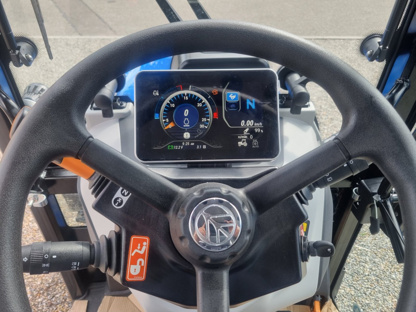 Schmalspurtraktor a típus New Holland T4.80V, Neumaschine ekkor: Sölden (Kép 14)