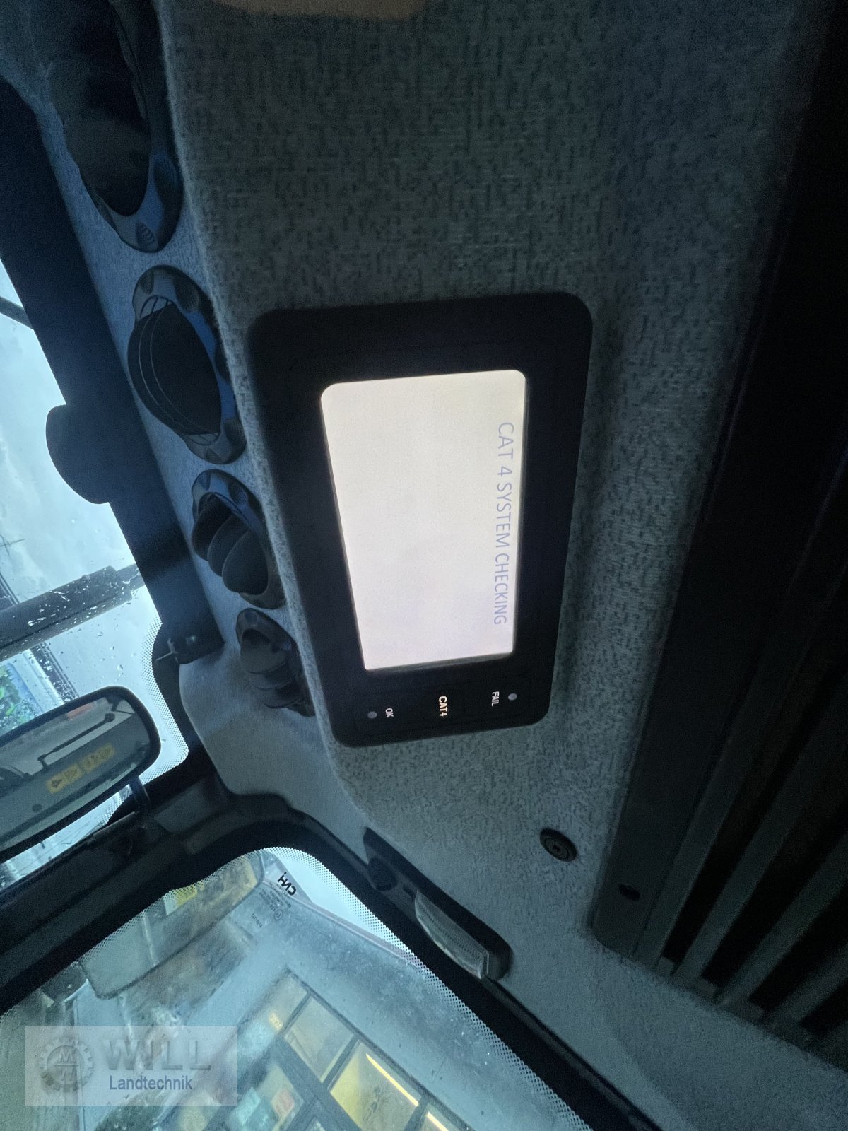 Schmalspurtraktor des Typs New Holland T4.90V, Gebrauchtmaschine in Rudendorf (Bild 11)