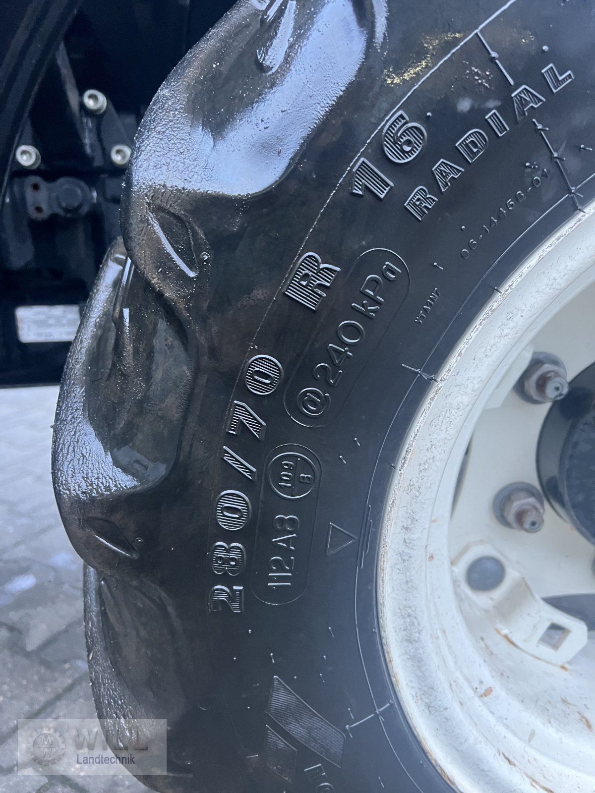 Schmalspurtraktor des Typs New Holland T4.90V, Gebrauchtmaschine in Rudendorf (Bild 14)